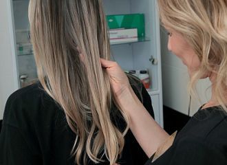 Лечение седины: красота волос с клиническим подходом